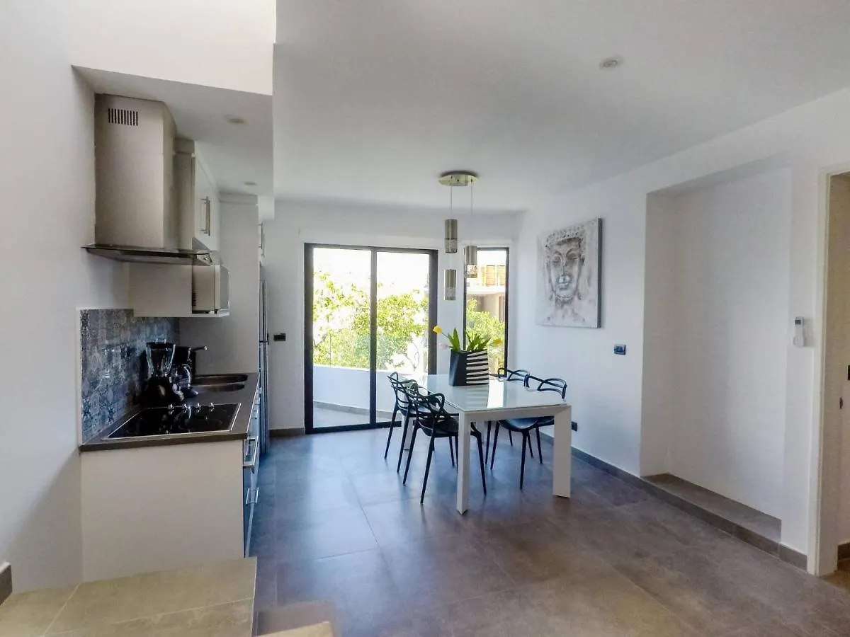Brand New Two Br Penthouse With A Private Roof Patio! Totally Equipped. Tulum 0*,